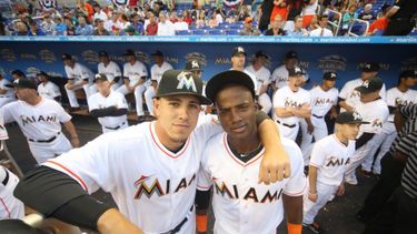 José Fernández y Adeiny Hechavarria en el juego inaugural de los Marlins en el 2015. (TUMBLR)