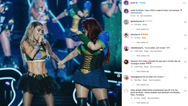 Anahí y Dulce María actúan en concierto de RBD.&nbsp;