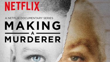 Avery, que trabaja con su familia en una chatarrería, vive en una caravana y parece una persona totalmente inofensiva, víctima de un tremendo error de la Justicia. (Netflix)