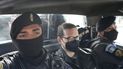 Luis Enrique Martinelli, hijo del expresidente panameño Ricardo Martinelli, llega para su extradición a Estados Unidos a una base de la Fuerza Aérea el lunes 15 de noviembre de 2021, en Ciudad de Guatemala. Luis Enrique Martinelli, hijo del expresidente panameño Ricardo Martinelli, llega para su extradición a Estados Unidos a una base de la Fuerza Aérea el lunes 15 de noviembre de 2021, en Ciudad de Guatemala.
