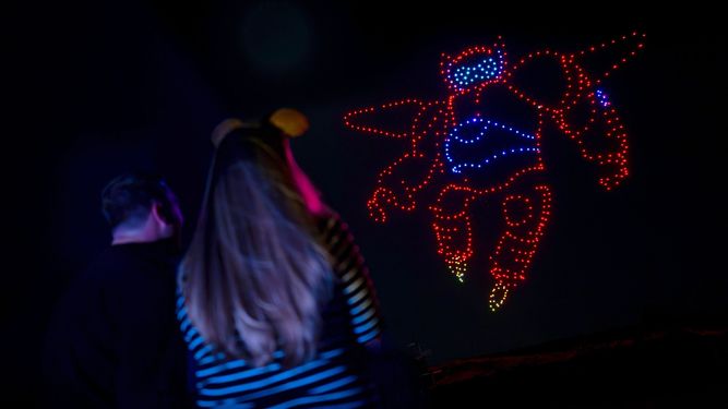 La innovadora propuesta cuenta con drones de última generación.