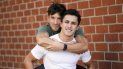 Las personalidades de TikTok Ian Paget, izquierda; y Chris Olsen posan para una foto en West Hollywood, California, el 20 de octubre del 2020. Las personalidades de TikTok Ian Paget, izquierda; y Chris Olsen posan para una foto en West Hollywood, California, el 20 de octubre del 2020.