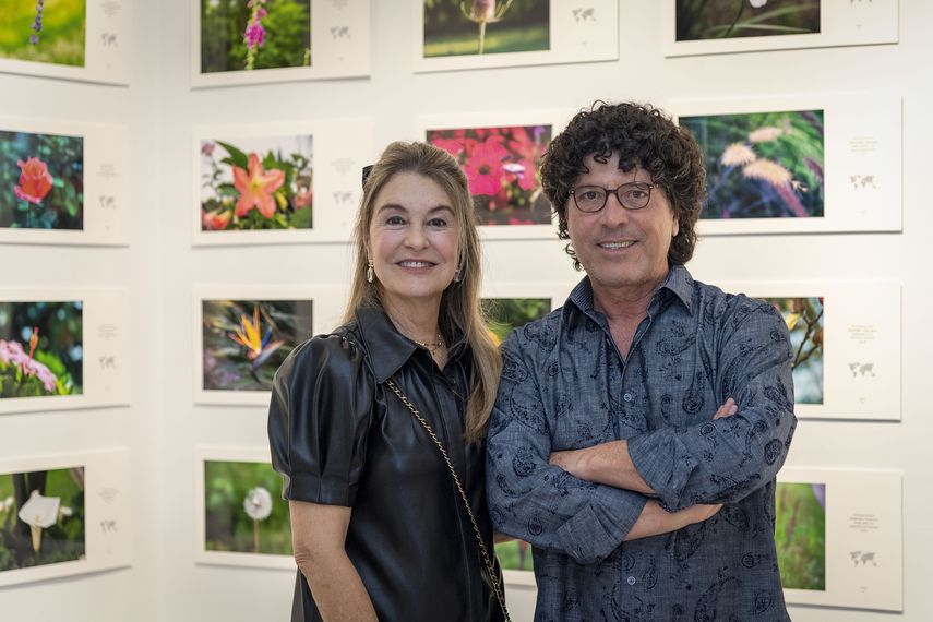 Ledimary&nbsp;Zapata (esposa de Zeriocha Zapata) junto a&nbsp;Zeriocha Zapata, fundador&nbsp;y creador de Zapata Gallery.