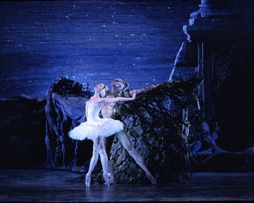 Julie Kent interpreta El Lago de los Cisnes de Kevin McKenzie. (AMERICAN BALLET THEATRE). 