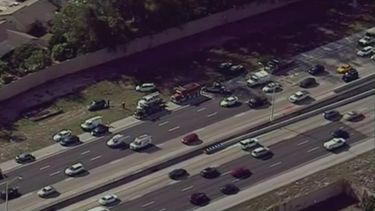 El accidente dejó tres carriles hacia el norte completamente bloqueados en el condado de Broward.