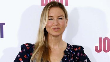 Además de&nbsp;Zellweger, en el reparto también figuran: Jane Levy, Blake Jenner, Samantha Ware y Keith Powers, entre otros. Dilema está producida por Warner Bros Television para Netflix.&nbsp;