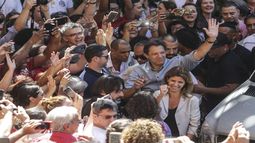 El candidato por el Partido de los Trabajadores (PT) a la presidencia de Brasil,&nbsp;FernandoHaddad durante una visita a la Fundación Oswaldo Cruz, en Río de Janeiro.