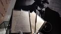 Una fotografía tomada el 22 de noviembre de 2021 muestra las páginas de un manuscrito preparatorio a la teoría de la relatividad general de Albert Einstein, durante su presentación un día antes de ser subastado en la casa de subastas Christies en París. Una fotografía tomada el 22 de noviembre de 2021 muestra las páginas de un manuscrito preparatorio a la teoría de la relatividad general de Albert Einstein, durante su presentación un día antes de ser subastado en la casa de subastas Christies en París.