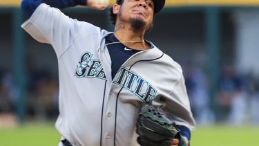 El lanzador venezolano es el cuarto activo en alcanzar la marca, detrás del zurdo C.C. Sabathia, de los Yanquis de Nueva York; del derecho Justin Verlander, de los Astros de Houston, y del también diestro Max Scherzer de los Nacionales de Washington.