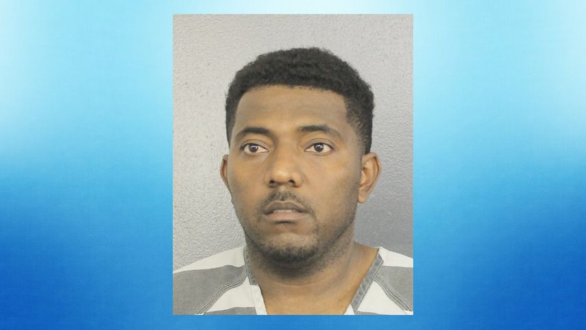 Luis Clarke, de 38 años,&nbsp;ingresó en la cárcel de Fort Lauderdale y se le fijó una fianza de 600.000 dólares.