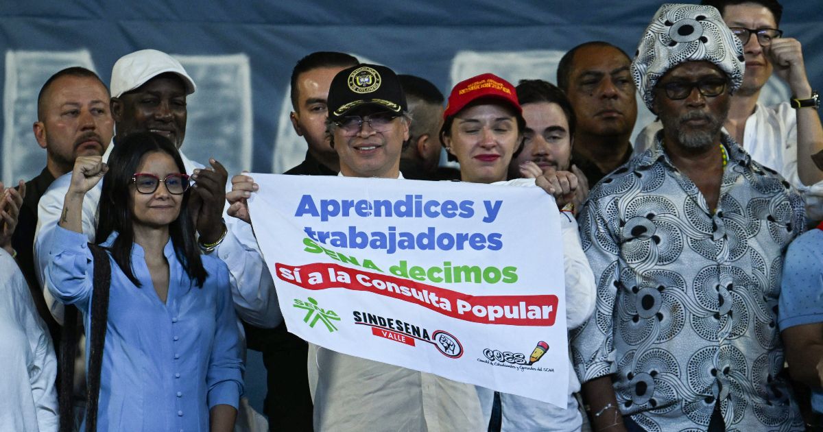Petro revive el fantasma de la constituyente para imponer su fracasada consulta popular