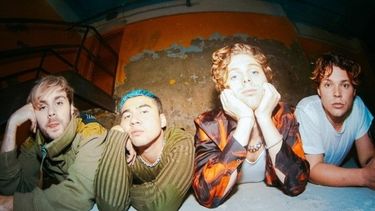 5 Seconds of Summer .&nbsp;