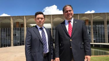 Florido, quien estuvo acompañado por Carlos Vecchio, apuntó que la presión internacional será vital para que Venezuela recupere la democracia&nbsp;