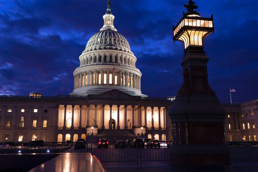 Imagen nocturna en el Capitolio en Washington. &nbsp;
