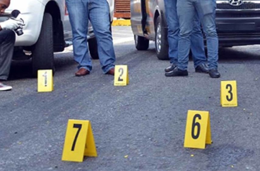 Elementos del Ejército Mexicano y de la Policía Estatal llegaron a la zona a restablecer el orden y tratar de dar con los responsables, sin que hayan tenido éxito hasta ahora.