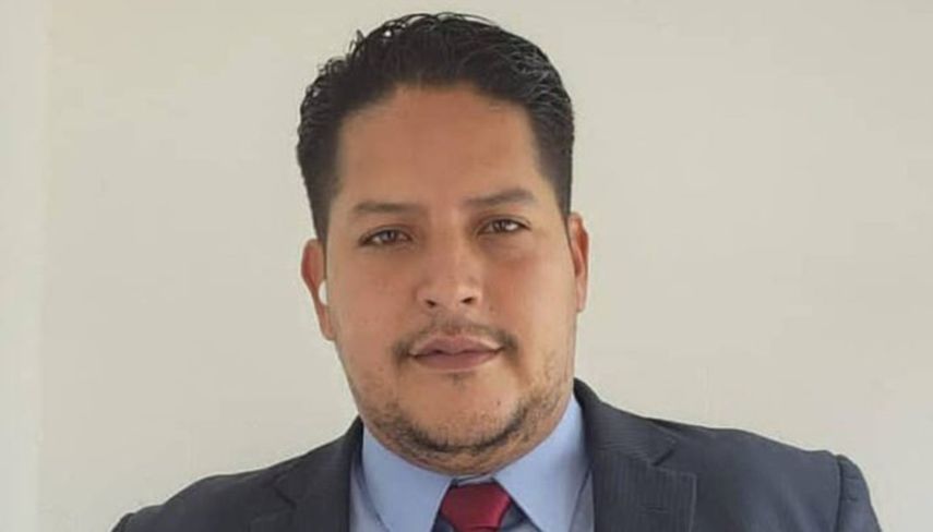 El motorizado Roalmi Cabeza Cedeño resultó herido cuando funcionarios del régimen secuestraron violentamente a María Corina Machado en Caracas.