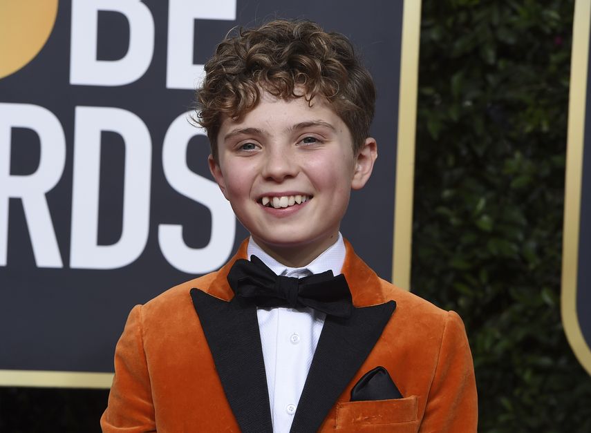 El joven actor de 12 a&ntilde;os de edad Roman Griffin Davis presente en los premios con una nominaci&oacute;n como mejor actor de comedia musical por la pel&iacute;cula Jojo Rabbit.&nbsp;