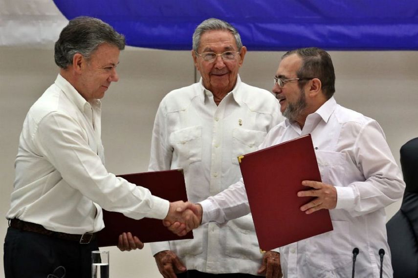 El presidente de Colombia, Juan Manuel Santos, llegó a un acuerdo de paz con las FARC. 