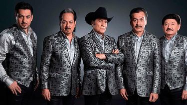 A principios de marzo, poco antes de que se cancelaran todos los conciertos para prevenir la propagaci&oacute;n del coronavirus, Suenatron logr&oacute; dar dos presentaciones en el Auditorio Nacional de la Ciudad de M&eacute;xico como invitado de Los Tigres del Norte.