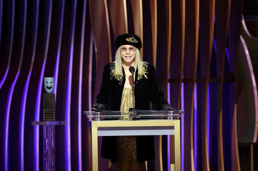 Barbra Streisand recibe el Premio SAG a la Trayectoria en el escenario durante la 30.ª edición de los Premios del Sindicato de Actores de Cine (SAG), en el Auditorio Shrine y Expo Hall el 24 de febrero de 2024 en Los Ángeles, California.&nbsp;