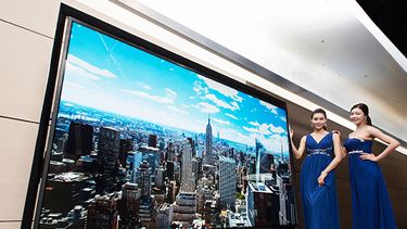 Las pantallas OLED son ultradelgadas y muestran imágenes con mayor claridad. (AP)