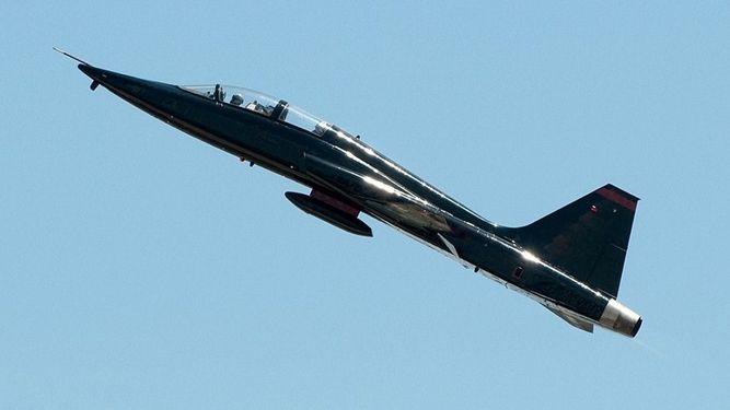 Imagen de un avión de entrenamiento militar de la Fuerza Aérea de los EEUU.