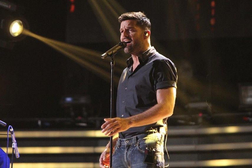 Ricky Martin ensaya su presentación en Premio Lo Nuestro (UNIVISION). 