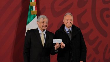 Andrés Manuel López Obrador y Alejandro Gertz Manero, fiscal general de México. 