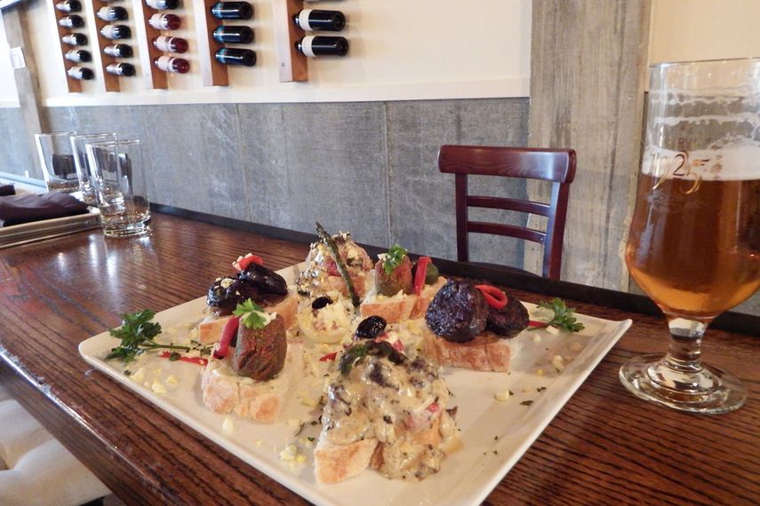 El chef Florián realza la cultura con un sinfín de platos muy ingeniosos. (J.HDEZ) 
