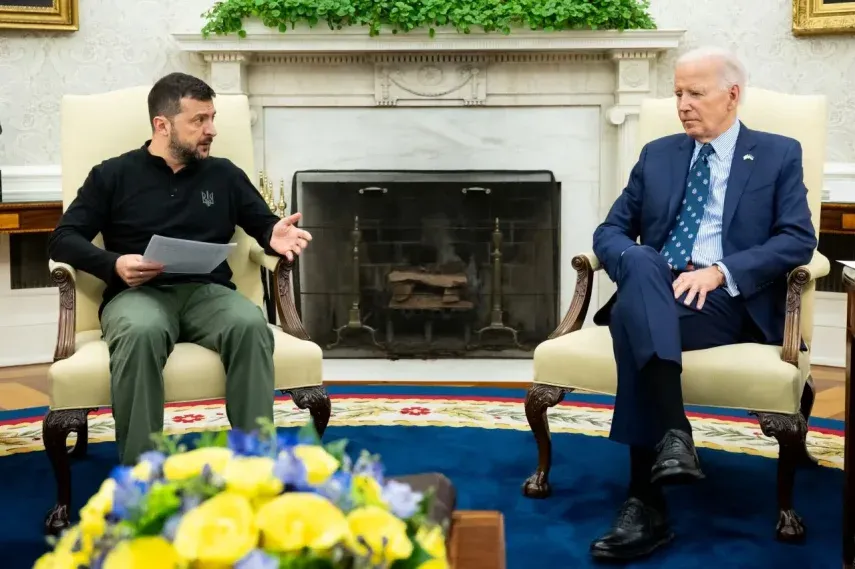 El presidente de Estados Unidos, Joe Biden, se reúne con el presidente de Ucrania, Volodimir Zelenski, en el Despacho Oval de la Casa Blanca en Washington, DC, el 26 de septiembre de 2024.
