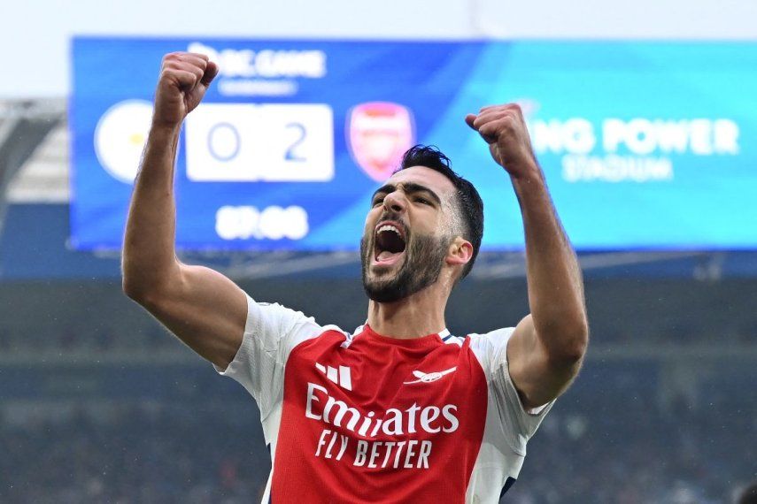 &nbsp;El centrocampista español del Arsenal #23 Mikel Merino celebra después de anotar su segundo gol durante el partido de fútbol de la Premier League inglesa entre Leicester City y Arsenal en el King Power Stadium en Leicester, centro de Inglaterra el 15 de febrero de 2025.&nbsp;