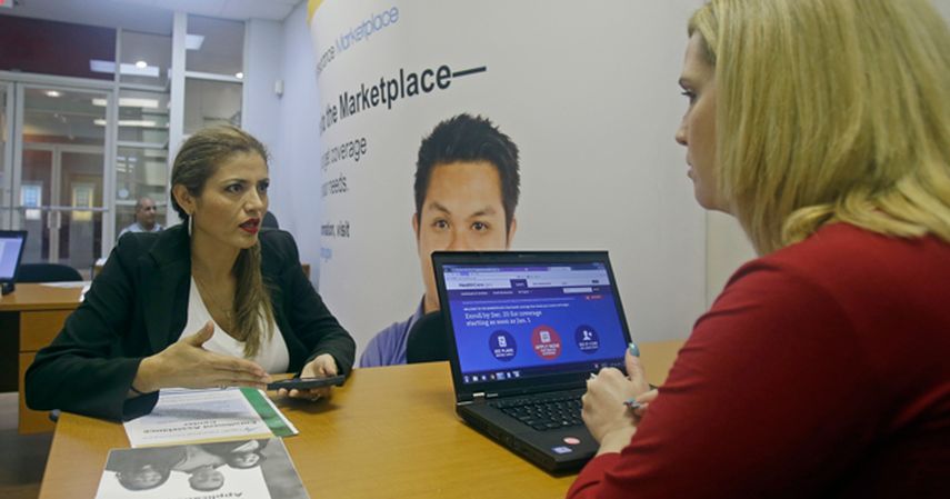 Washington Post informó que la contratista es una de las mayores firmas consultoras del mundo, pero no ha sido eficaz para arreglar el intrincado sistema de computadores que sustenta al portal federal. (AP)