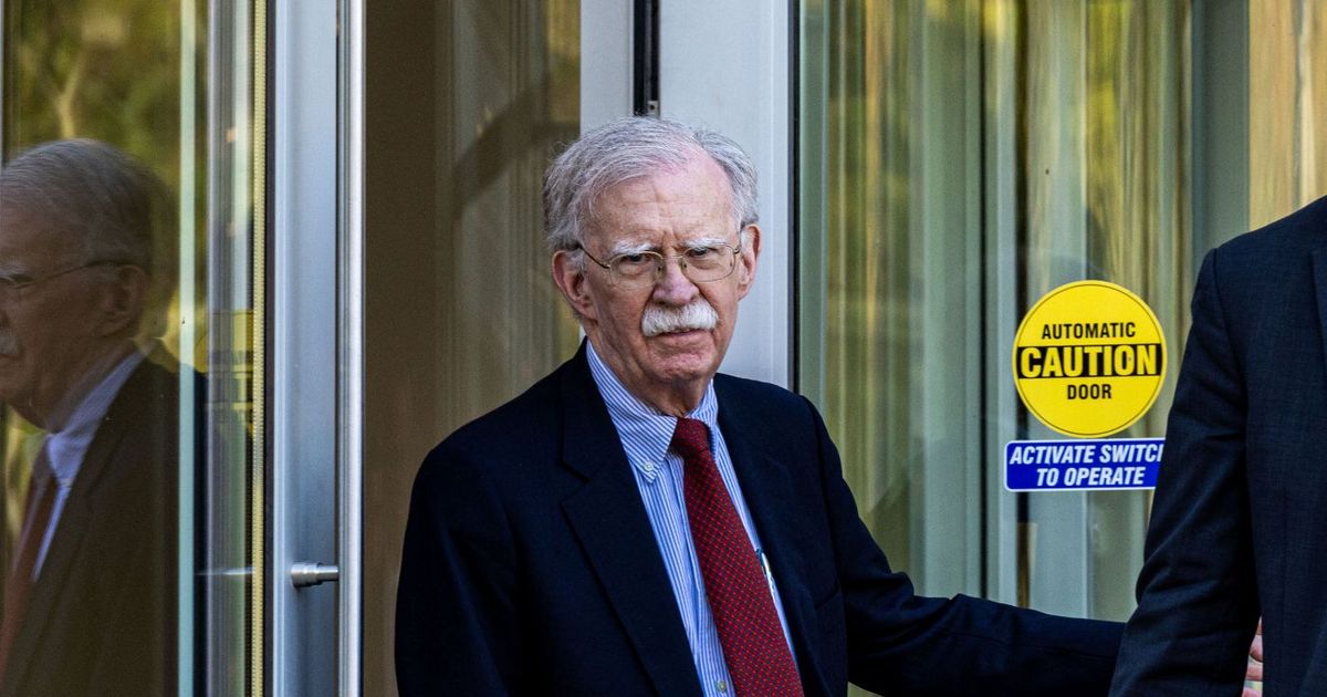 Exasesor de seguridad nacional John Bolton se declara no culpable de 18 cargos federales