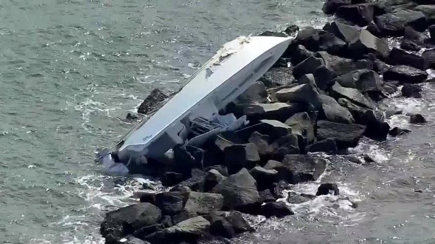 Imagen del bote en el que fallecieron el lanzador de los Marlins José Fernández y sus dos amigos. (ARCHIVO)