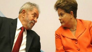El procurador general de la República, Rodrigo Janot, sospecha que Rousseff y Lula obstaculizaron las investigaciones por el caso de corrupción en la estatal Petrobras
