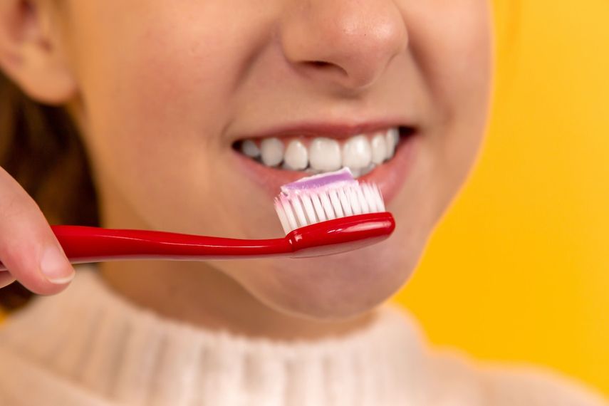 La salud dental comienza con la higiene.&nbsp;