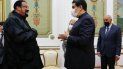 El actor estadounidense Steven Seagal se reunió con el dictador venezolano Nicolás Maduro, en Caracas, Venezuela. El actor estadounidense Steven Seagal se reunió con el dictador venezolano Nicolás Maduro, en Caracas, Venezuela.