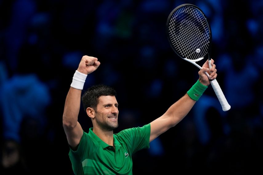 El serbio Novak Djokovic festeja su triunfo contra el estadounidense Taylor Fritz en su partido semifinal de las Finales de ATP en la Pala Alpitour, Turín, Italia, sábado 19 de noviembre de 2022.&nbsp;