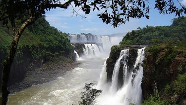Desde 1986 estas cataratas fueron declaradas por la UNESCO como Patrimonio Universal de la Humanidad. (Archivo)