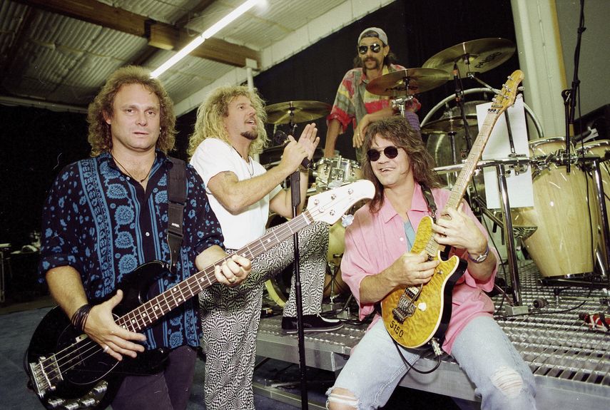 En esta foto del 17 de enero de 1993, los integrantes de Van Halen Michael Anthony, Sammy Hagar, Alex Van Halen y Eddie Van Halen, de izquierda a derecha, en Los Angeles.&nbsp;&nbsp;