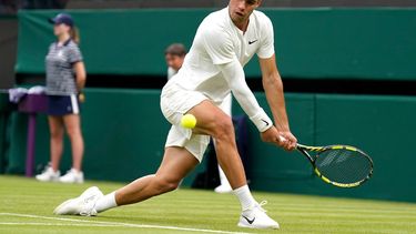Carlos Alcaraz supera la primera fase de Wimbledon