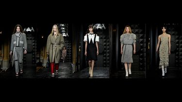 Esta combinación de imágenes creada el 6 de marzo de 2023 muestra modelos que presentan creaciones de la colección Otoño-Invierno 2023-2024 de Louis Vuitton Womenswear durante la Semana de la Moda de París en París.