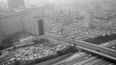 Esta foto de archivo del 13 de septiembre de 1979 muestra a automovilistas mientras se llenan los estacionamientos del centro de Los Ángeles.&nbsp;