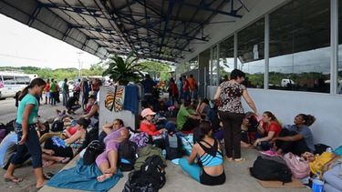 Migrantes cubanos en la frontera entre Costa Rica y Nicaragua