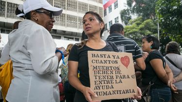 Diario las Américas | Protesta Hospital J.M de Los Ríos EFE.jpg