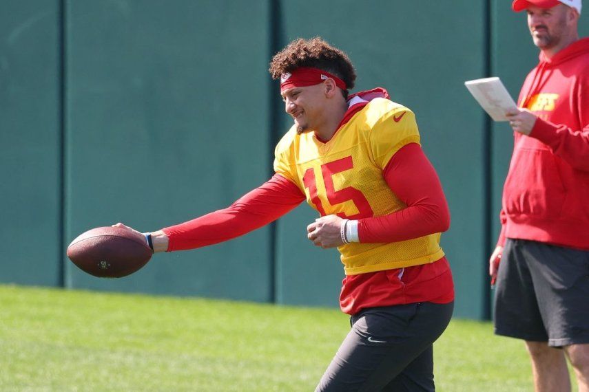 El mariscal de campo de los Chiefs de Kansas City, Patrick Mahomes, durante una práctica previa al Super Bowl 59, el 5 de febrero de 2025.