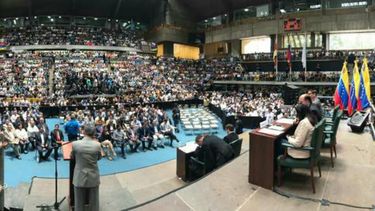 La sesión especial de este jueves se realizó en el complejo deportivo Parque Miranda, ubicado en el municipio Sucre del céntrico estado Miranda.