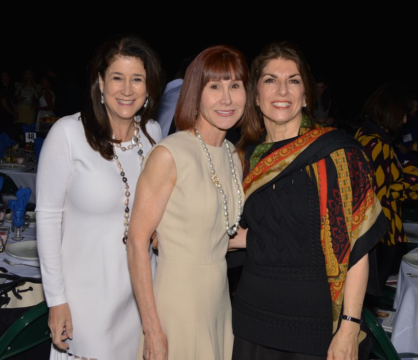 Betty Wohl, Jayne Abess y &nbsp;Jackie Fletcher