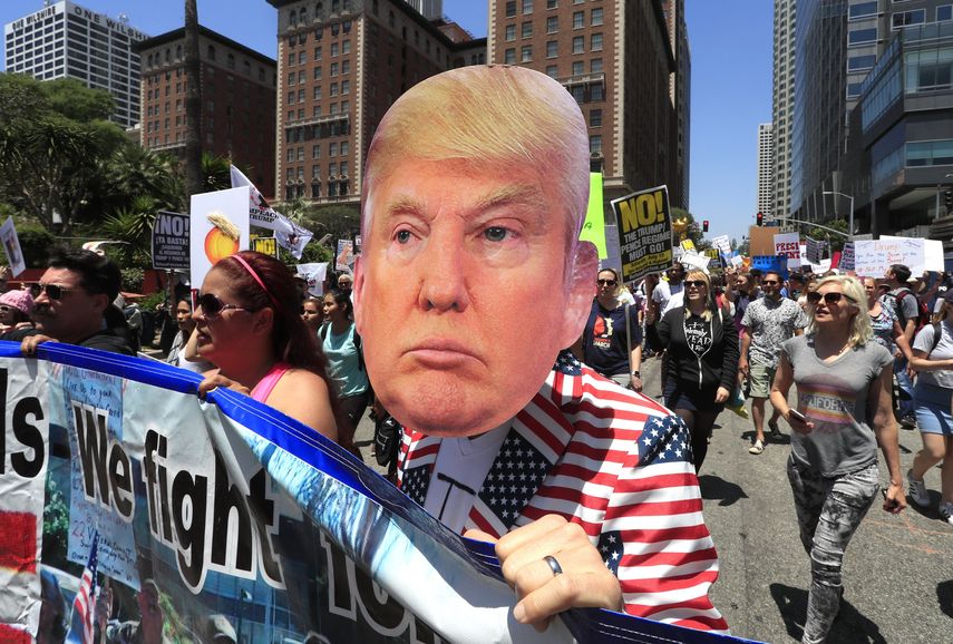 Miles de personas participaron en marchas y concentraciones convocadas en 46 Ciudades de Estados Unidos para pedir al Congreso que inicie el proceso de destitución del presidente Donald&nbsp;Trump.