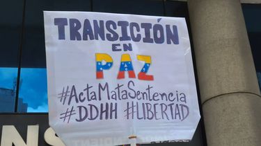 La transición a la democracia, clamor en Venezuela y en el exterior.